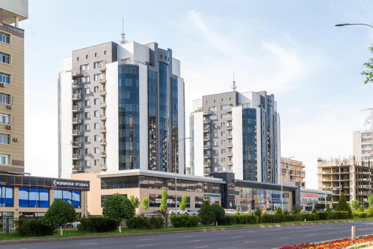 Apartment On Kunayeva 38 Shymkent Esterno foto